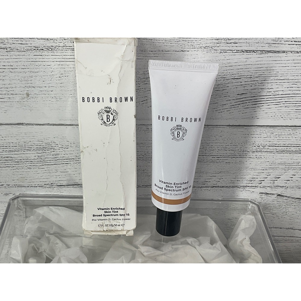 Bobbi Brown Vitamin Enriched Skin Tint Golden‎ 1 NIB